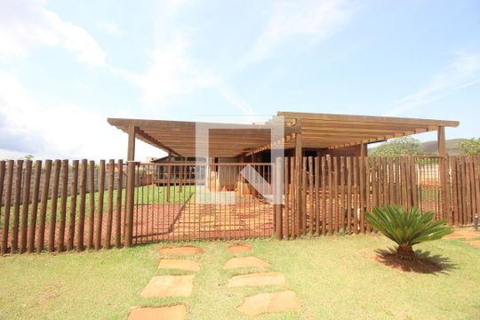 Fachada de casa de condomínio à venda com 4 quartos, 700m² em Ville Des Lacs, Nova Lima