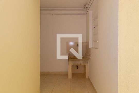 Área comum de kitnet/studio para alugar com 1 quarto, 20m² em Vila Bertioga, São Paulo