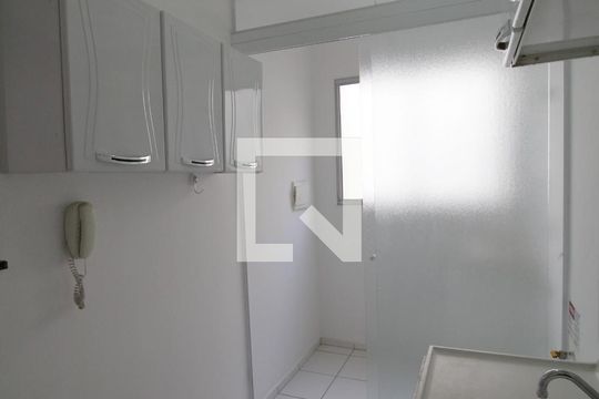 Cozinha de apartamento para alugar com 2 quartos, 48m² em Vossoroca, Votorantim