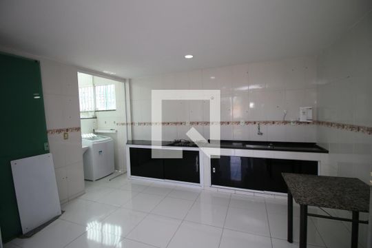 Cozinha de apartamento para alugar com 2 quartos, 85m² em Olaria, Rio de Janeiro