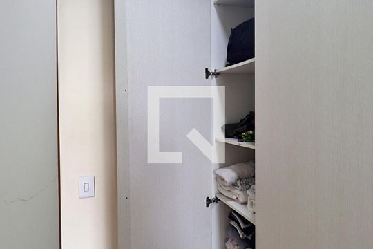 Ármário de casa à venda com 3 quartos, 95m² em Jardim Rina, Santo André