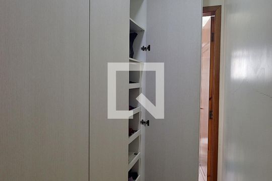 Ármário de casa à venda com 3 quartos, 95m² em Jardim Rina, Santo André