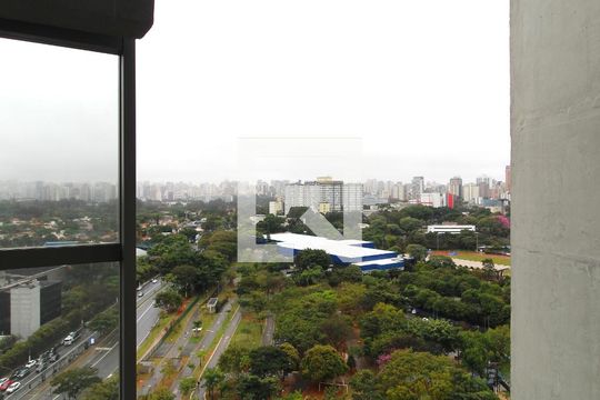 Vista da Suíte de apartamento à venda com 1 quarto, 60m² em Indianópolis, São Paulo