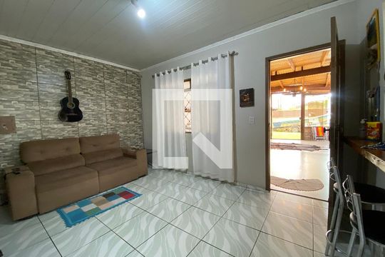 Sala de casa à venda com 2 quartos, 240m² em São José, Canoas