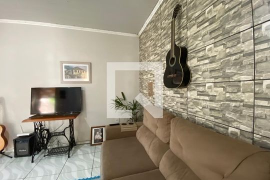 Sala de casa à venda com 2 quartos, 240m² em São José, Canoas