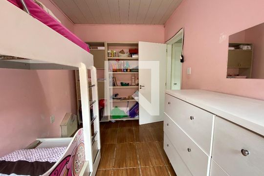 Quarto 1 de casa à venda com 2 quartos, 240m² em São José, Canoas