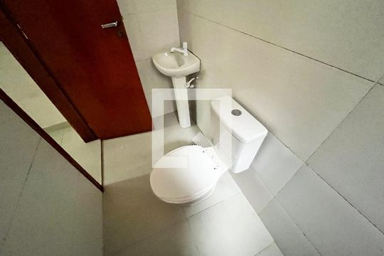 Banheiro Social de kitnet/studio à venda com 1 quarto, 26m² em Jardim Paraíso, São Paulo