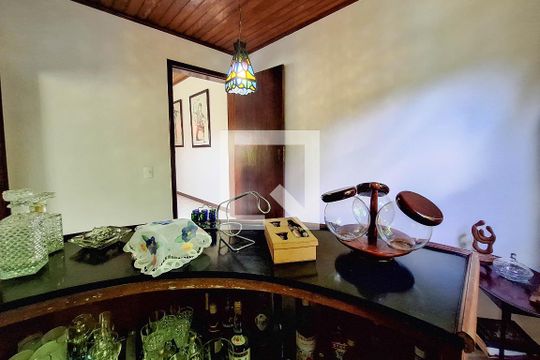 Bar de casa à venda com 4 quartos, 7000m² em Vila Progresso, Niterói