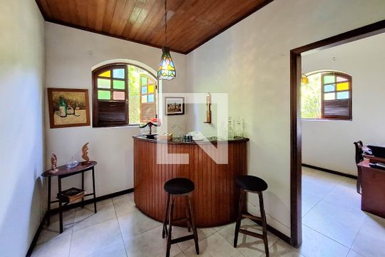 Bar de casa à venda com 4 quartos, 7000m² em Vila Progresso, Niterói
