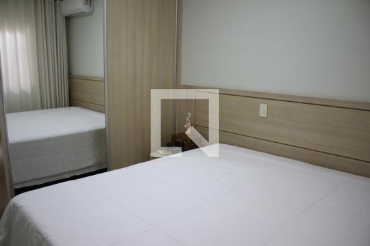 Quarto de casa à venda com 3 quartos, 120m² em Setor Garavelo, Goiânia