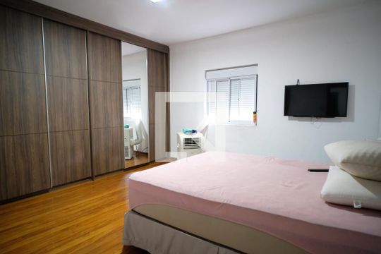 Quarto 1 de casa à venda com 2 quartos, 129m² em Pinheiros, São Paulo