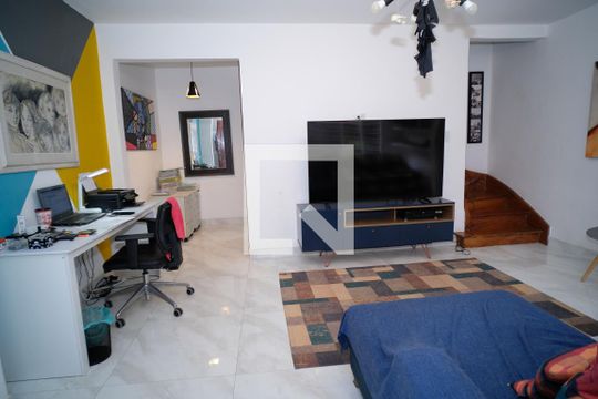 Sala de casa à venda com 2 quartos, 129m² em Pinheiros, São Paulo