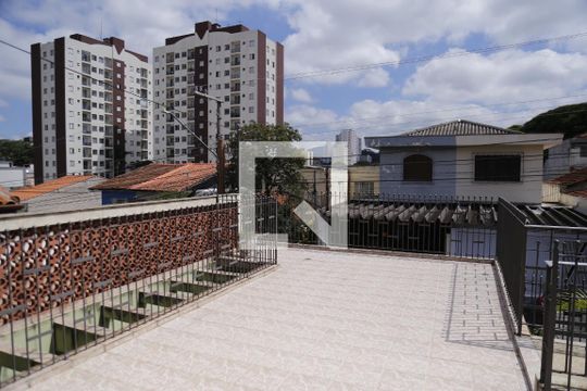 Varanda de casa à venda com 4 quartos, 240m² em Jardim Monjolo, São Paulo