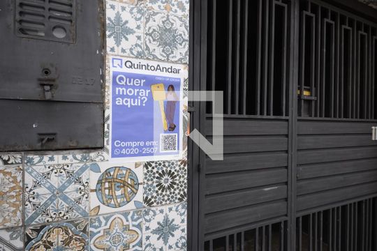 Fachada de casa à venda com 4 quartos, 180m² em Vila Firmiano Pinto, São Paulo
