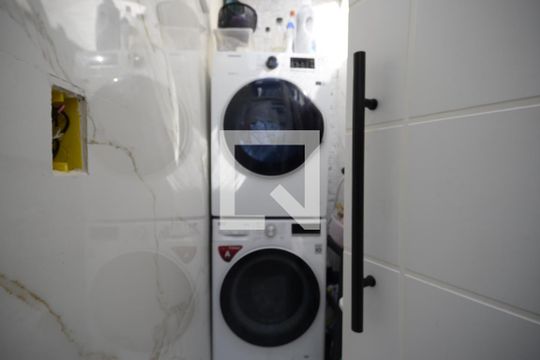 Área de Serviço de casa à venda com 4 quartos, 180m² em Vila Firmiano Pinto, São Paulo