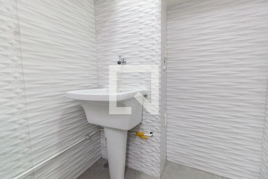 Área de serviço de apartamento para alugar com 2 quartos, 37m² em Santana, São Paulo