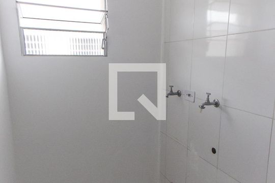 Cozinha e Área de Serviço de casa de condomínio para alugar com 1 quarto, 35m² em Chácara São João, São Paulo