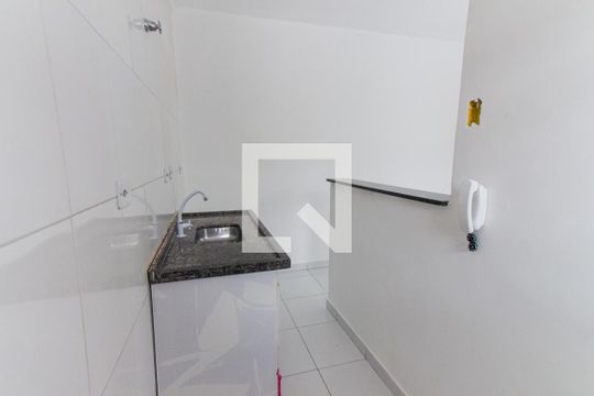 Cozinha e Área de Serviço de casa de condomínio para alugar com 1 quarto, 35m² em Chácara São João, São Paulo