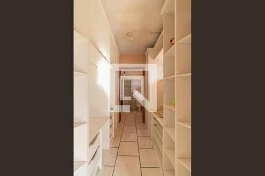 Casa à venda com 3 quartos, 420m² em Partenon, Porto Alegre
