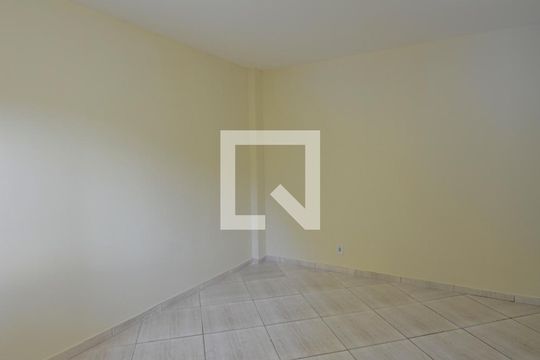 Suíte de apartamento para alugar com 1 quarto, 75m² em Vargem Pequena, Rio de Janeiro