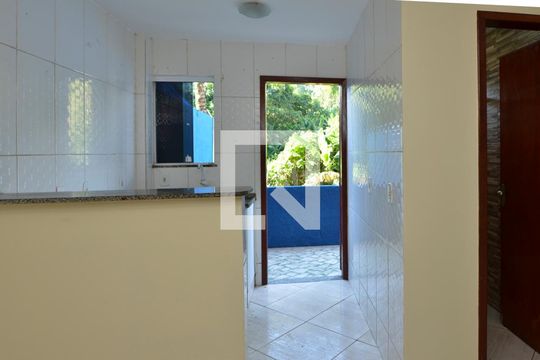 Sala de apartamento para alugar com 1 quarto, 75m² em Vargem Pequena, Rio de Janeiro