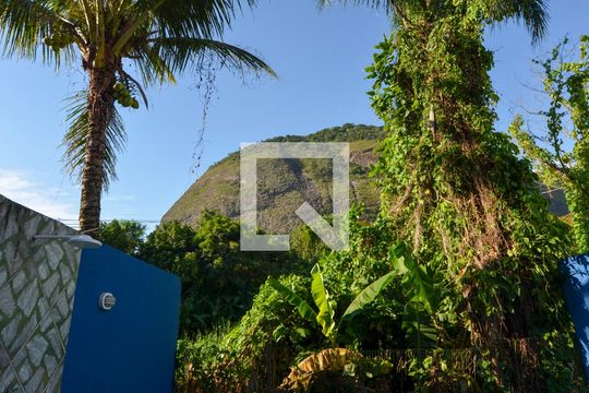 Quintal de apartamento para alugar com 1 quarto, 75m² em Vargem Pequena, Rio de Janeiro