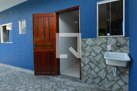 Área de Serviço de apartamento para alugar com 1 quarto, 75m² em Vargem Pequena, Rio de Janeiro