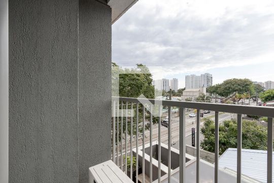 Varanda de kitnet/studio para alugar com 1 quarto, 20m² em Santo Amaro, São Paulo