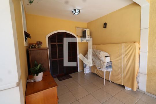 Varanda de casa à venda com 4 quartos, 280m² em Portuguesa, Rio de Janeiro