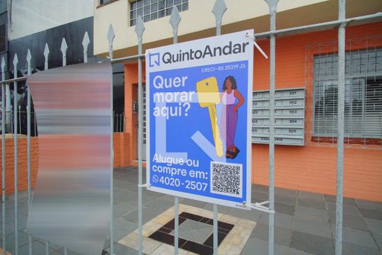 Plaquinha de apartamento para alugar com 1 quarto, 98m² em São João, Porto Alegre