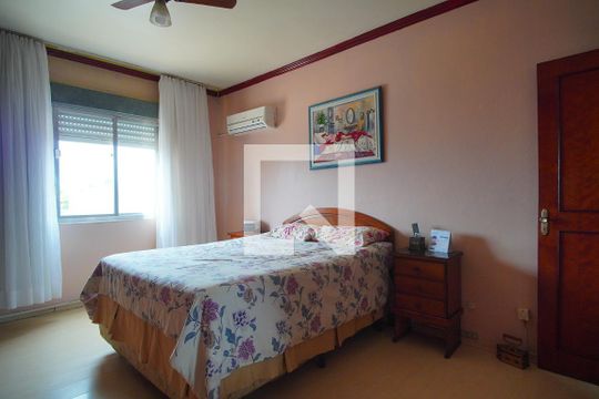 Quarto de apartamento para alugar com 1 quarto, 98m² em São João, Porto Alegre