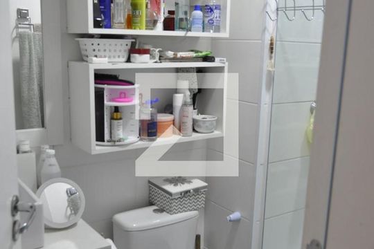 Banheiro de apartamento à venda com 2 quartos, 55m² em Cachambi, Rio de Janeiro