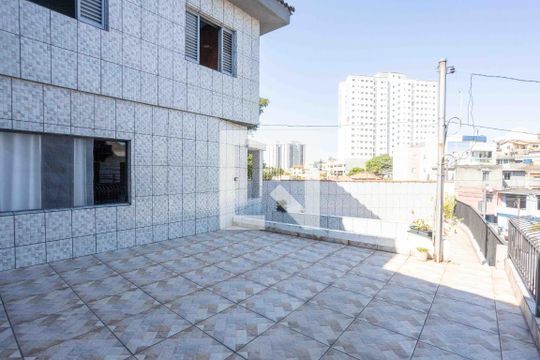Sacada de casa à venda com 2 quartos, 154m² em Centro, Diadema
