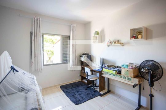 Quarto 2 de casa à venda com 2 quartos, 154m² em Centro, Diadema