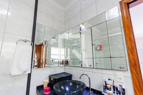 Espelho de casa à venda com 4 quartos, 260m² em Vila Francisco Matarazzo, Santo André