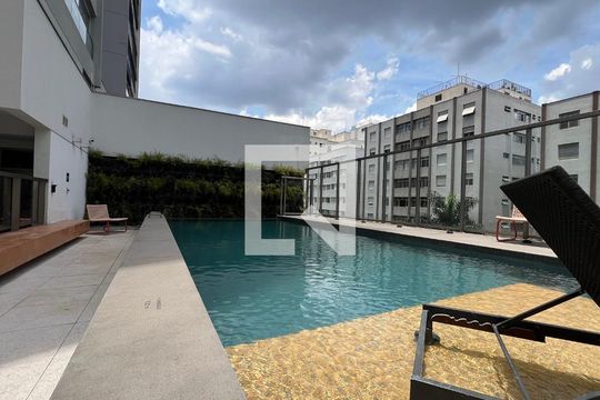 Piscina de kitnet/studio à venda com 1 quarto, 26m² em Vila Madalena, São Paulo