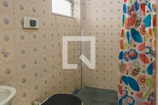 Banheiro de apartamento à venda com 2 quartos, 60m² em Penha, Rio de Janeiro