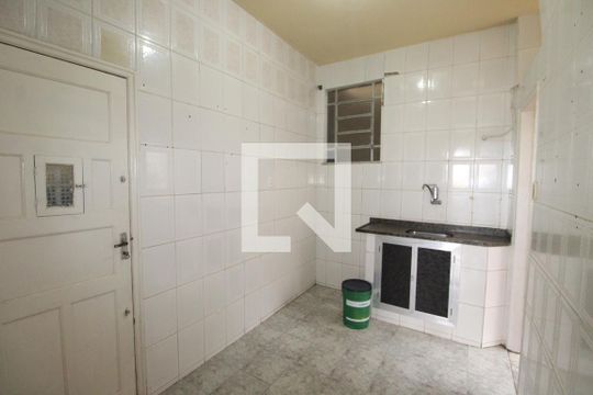 Cozinha de apartamento à venda com 2 quartos, 130m² em Penha Circular, Rio de Janeiro
