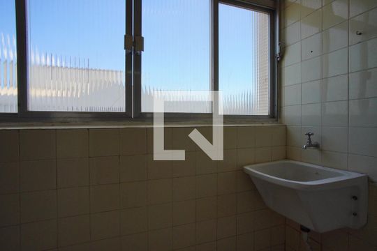 Área de Serviço de apartamento à venda com 3 quartos, 248m² em Rio Branco, Porto Alegre