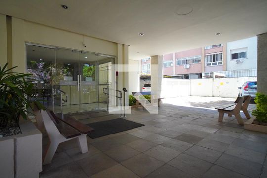 Área comum de apartamento à venda com 3 quartos, 248m² em Rio Branco, Porto Alegre