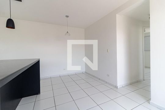 Sala de apartamento para alugar com 2 quartos, 50m² em Vila Moinho Velho, São Paulo
