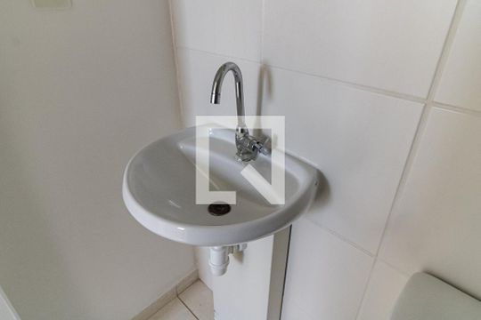 Banheiro da Suíte de apartamento para alugar com 2 quartos, 50m² em Vila Moinho Velho, São Paulo
