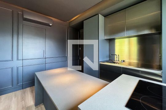 Cozinha de kitnet/studio à venda com 1 quarto, 42m² em Vila Olímpia, São Paulo