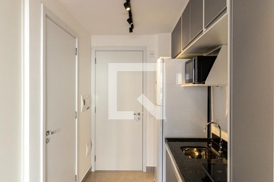 Cozinha de kitnet/studio à venda com 1 quarto, 28m² em Vila Buarque, São Paulo
