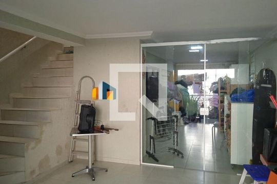 Casa à venda com 3 quartos, 241m² em Jardim Sao Jose (Zona Norte), São Paulo
