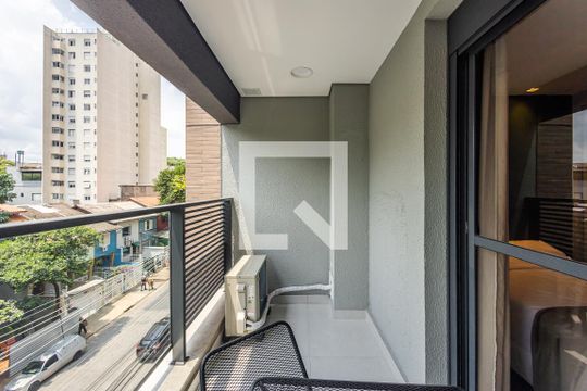 Varanda de apartamento à venda com 1 quarto, 27m² em Pinheiros, São Paulo