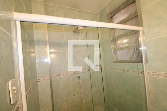 Banheiro de apartamento à venda com 1 quarto, 50m² em Piedade, Rio de Janeiro