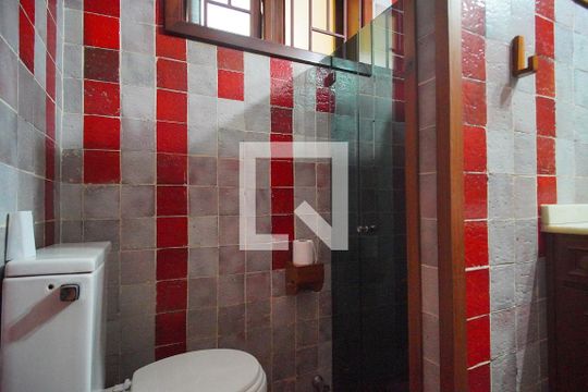Banheiro 1 de casa para alugar com 4 quartos, 375m² em Canudos, Novo Hamburgo