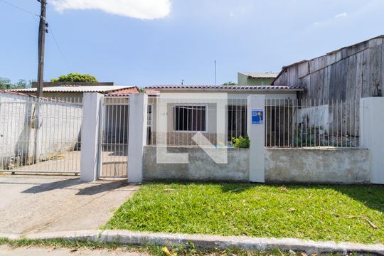 Fachada de casa à venda com 2 quartos, 140m² em Olaria, Canoas