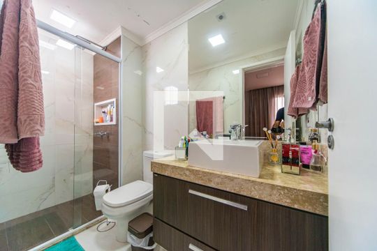 Banheiro do Quarto 3 de apartamento à venda com 3 quartos, 78m² em Vila Helena, Santo André
